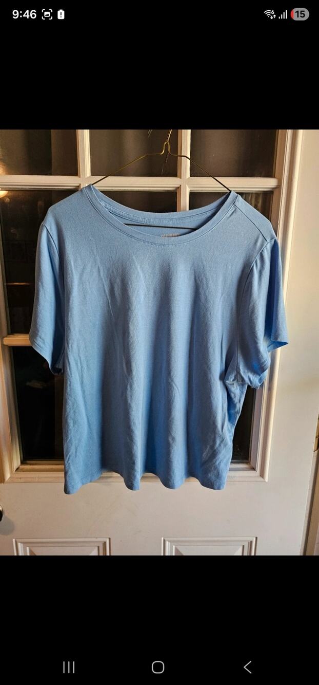 Old Navy size 2x crop t shirt